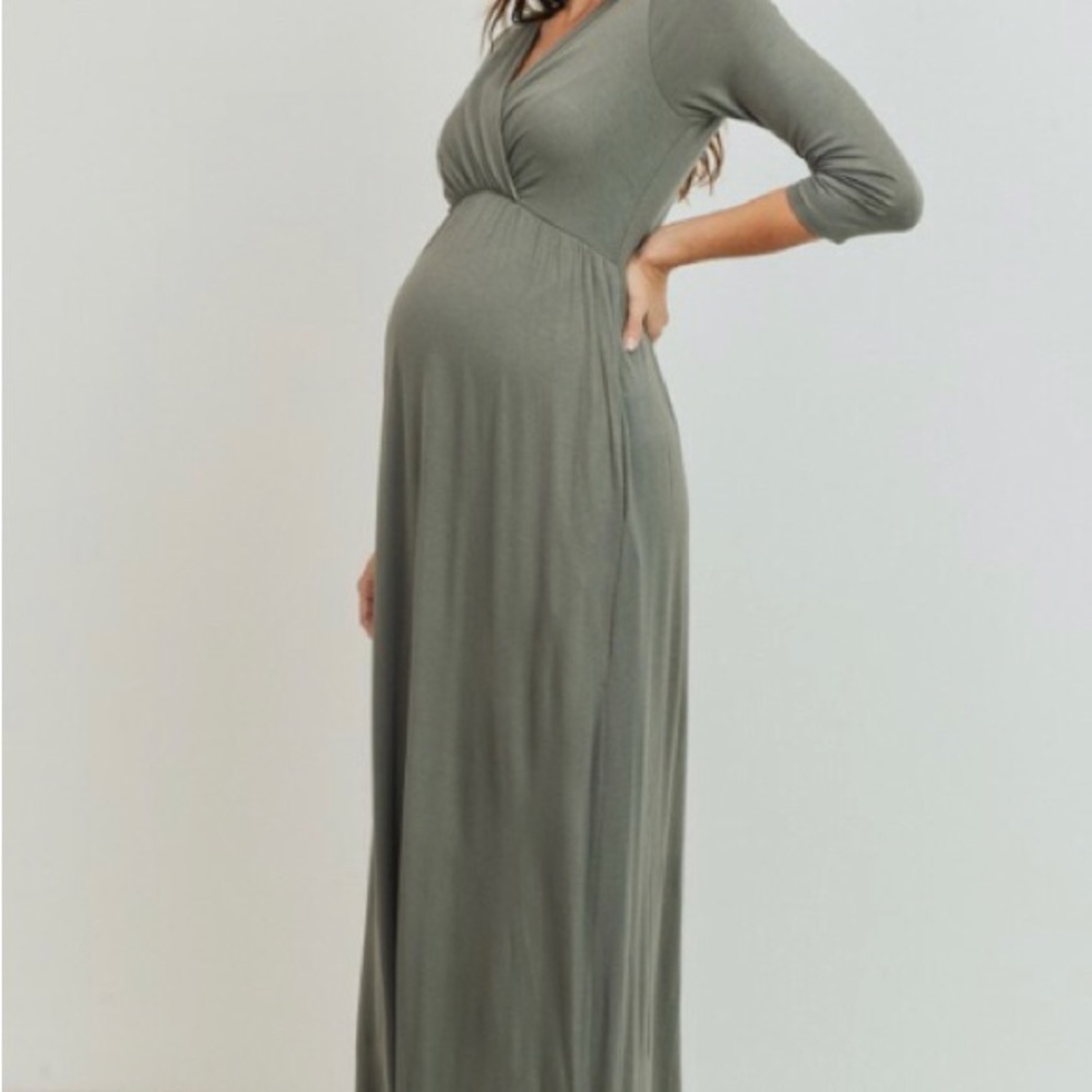 Olive 3/4 sleeve maxi maternity dress size M